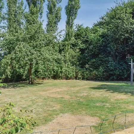 Three-bedroom Holiday In