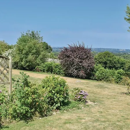 Three-bedroom Holiday In